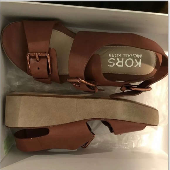 KORS MichaelKors Zoe2 Band Flatform Leather Sandal main image 0